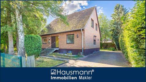 Hausansicht - Raumwunder in grüner Wohnlage von Hamburg-Schnelsen!