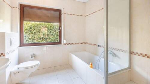 Badezimmer Erdgeschoss - 