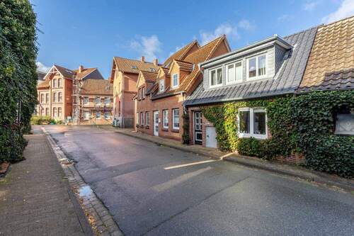 Außenansicht - Reihenmittelhaus mit 94,00 m&sup2; in Lüneburg zum Kaufen