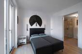 Schlafzimmer mit Bad en Suite - Etagenwohnung mit 72,00 m&sup2; in Berlin-Friedrichshain zum Kaufen