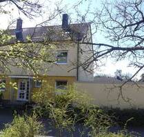 Reiheneckhaus mit Garage! In Nürnberg - Großgründlach!