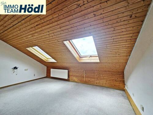 1.Foto 1.Zimmer im DG - 