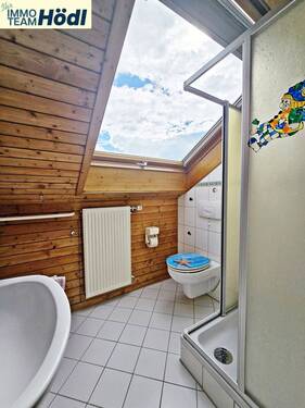 TGL-Duschbad im DG - 