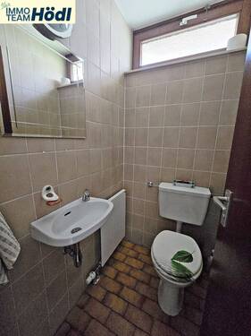 Gäste-WC - Reihenmittelhaus mit 134,50 m&sup2; in Reutlingen zum Kaufen
