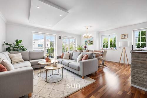 HELLES WOHN- UND ESSZIMMER - (Einrichtungsbeispiel) - FAMILIENJUWEL MIT GARTEN UND KAMIN - großzügig, lichtdurchflutet und zeitlos schön!