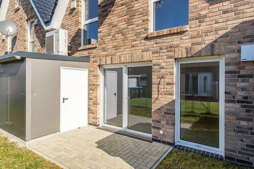 Außenansicht und Terasse - 