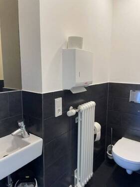 WC - 