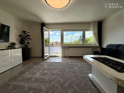 Wohnzimmer - 3 Zimmer Etagenwohnung zum Kaufen in Neckarsulm