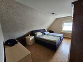Schlafzimmer 2 OG - 