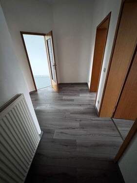 Flur - Etagenwohnung mit 57,50 m² in Greifswald zur Miete