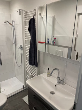 8f9b4c80-8109-4a50-98bb-3e7e0257883f - 