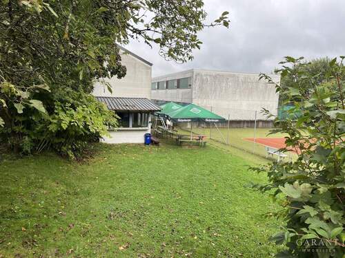 Gartenhütte und Tennisplatz verpachtet - 
