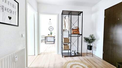 Eingangsbereich - Bild 2.jpg - Etagenwohnung in Saarbrücken