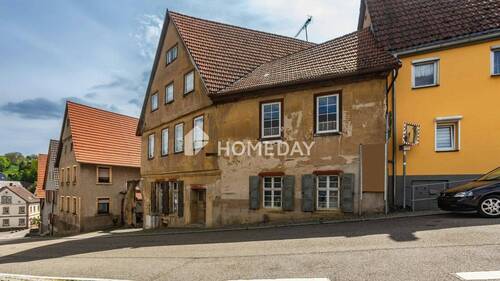 Außenansicht 3 - 7 Zimmer Doppelhaushälfte zum Kaufen in Kraichtal-Gochsheim