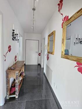 Flur - 3 Zimmer Etagenwohnung zum Kaufen in Heilbronn