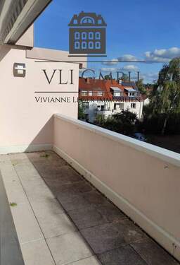 Bild 1 - Saarbrücken - Rotenbühl - Stilvolle 4 -Zimmer- Wohnung mit gr. Balkon und Garage