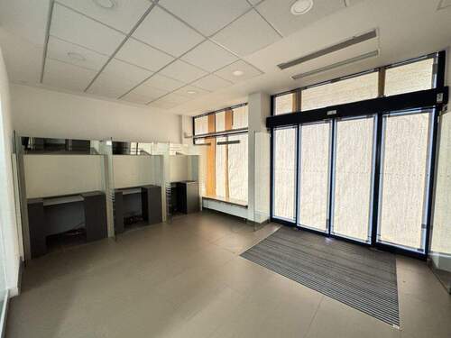 Vorraum - 4 Zimmer Büro in Zirndorf