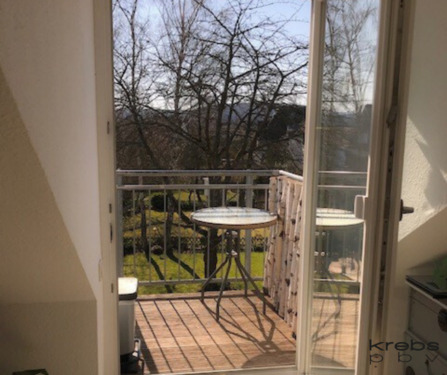 Sonnenbalkon mit Blick ins Grüne - Top-ausgestattete 3-ZKB Wohnung x Blick ins Grüne - ideal für junge Paare und kleine Familien
