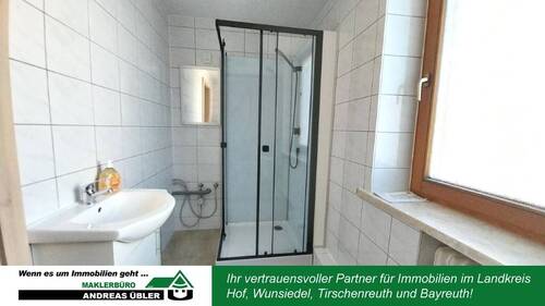 Bad - Etagenwohnung mit 62,00 m&sup2; in Selb zur Miete
