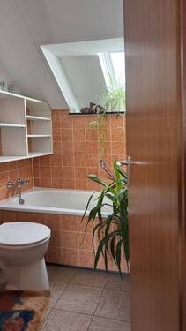 Bad mit Wanne Dachgeschoß - 