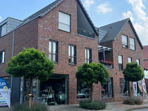 Außenansicht - IMMOBILIEN GUMNIOR präsentiert: Lage, Lage, Lage Repräsentative Geschäftsräume im Zentrum von Neuenkirchen