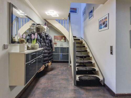 Diele - 4 Zimmer Doppelhaushälfte zum Kaufen in Itzehoe