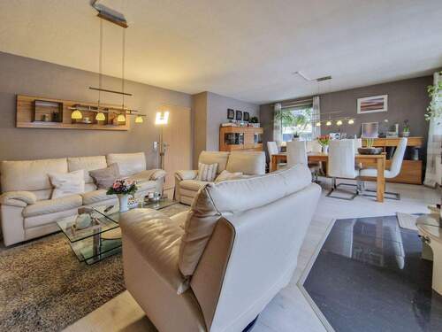 Wohnzimmer - Doppelhaushälfte mit 120,00 m&sup2; in Itzehoe zum Kaufen