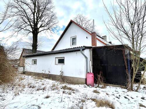 Ansicht Hof - 8 Zimmer Doppelhaushälfte in Bartow / Pritzenow