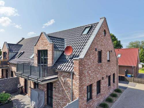 3 - 3 Zimmer Etagenwohnung zum Kaufen in Hage