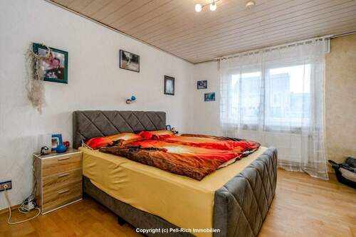 Schlafzimmer EG - 