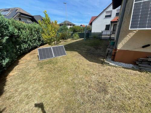 Hausansicht inkl. Garten - 