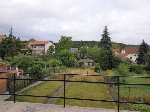 Terrassen Blick - EUPORA® Immobilien: Wohnung mit großer Terrasse in Bennhausen.