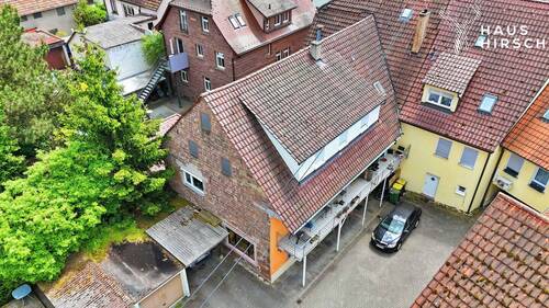 Außenansicht Drohne - Mehrfamilienhaus in zentraler Lage von Maulbronn mit 6 Wohneinheiten!