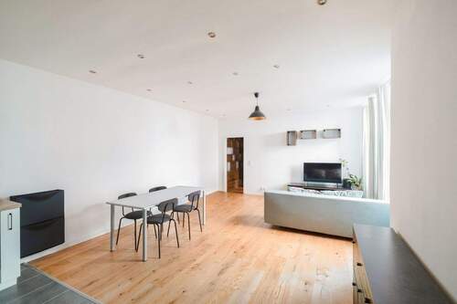 Wohn- und Essbereich - 3 Zimmer Etagenwohnung zum Kaufen in Berlin-Gesundbrunnen