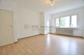 Wohnzimmer I - 2 Zimmer Etagenwohnung zum Kaufen in Berlin