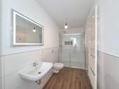 Helles Badezimmer - 