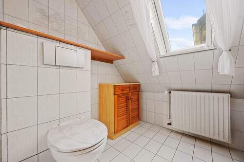 WC - 