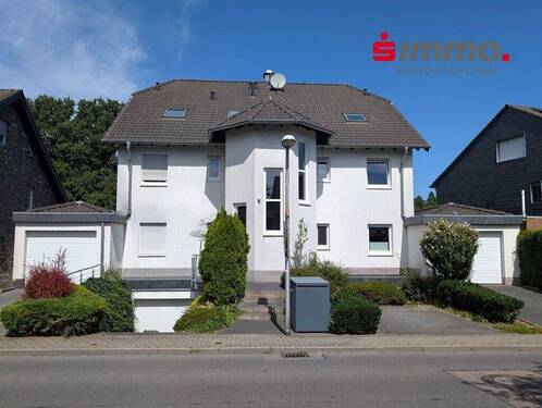 Frontansicht - Stilvolle Maisonettewohnung mit zwei Balkonen und Wohlfühlambiente in Aachen-Lichtenbusch