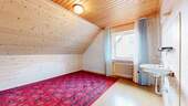 DG - Schlafzimmer mit Waschtisch - 
