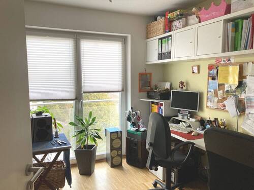 Arbeits-/Kinderzimmer - 