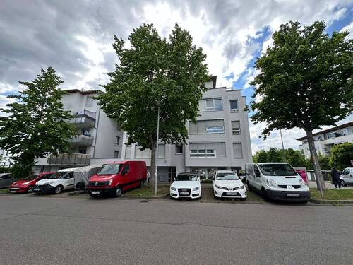 Außen Ansicht - 2 Zi Wohnung mit Aufzug Barrierefrei