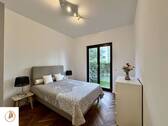 Schlafzimmer mit Gartenzugang - 