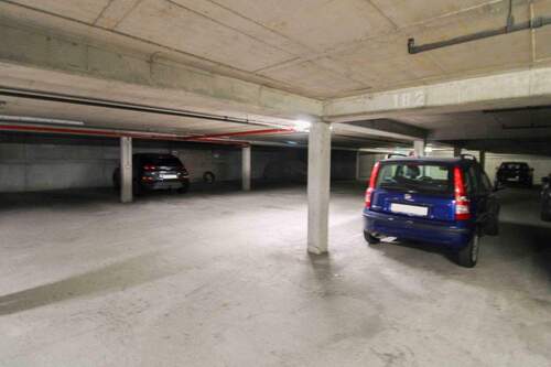 Tiefgaragenstellplatz - 