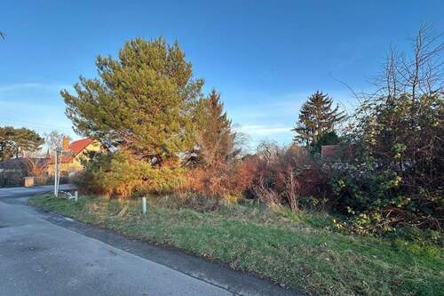 Eckgrundstück - Grundstück zum Kaufen in Berlin