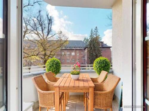 Balkonblick KI straßenseitig - 