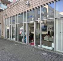 Helle Laden- Galeriefläche in Zentrumslage - Ahrensburg