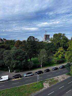 Balkonblick - 2 Zimmer Etagenwohnung in Berlin