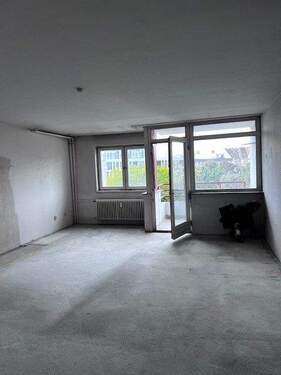Wohnzimmer - Etagenwohnung mit 82,70 m² in Berlin zum Kaufen