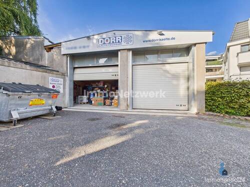 Zufahrt Halle rückwärtig - 