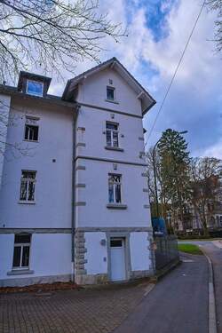 Rückseite / Zufahrt Parken - 